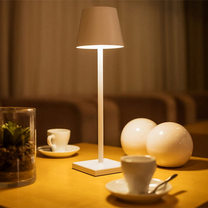 Sänglampa med Touch 3-stegs ljusinställning: varm, neutral, kall - USB-laddningsbar!